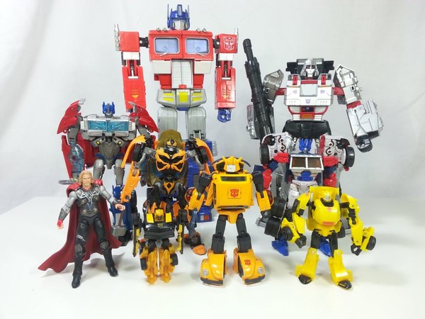 Hasbro Edition Masterpiece Bumblebee And Spike Video Review And Gallery 14 (14 of 51)
